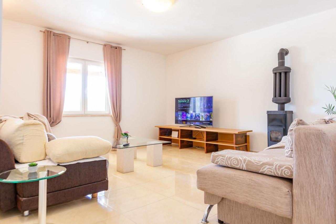 זאדאר Sjor 2 Bdr Apartment W Grill מראה חיצוני תמונה
