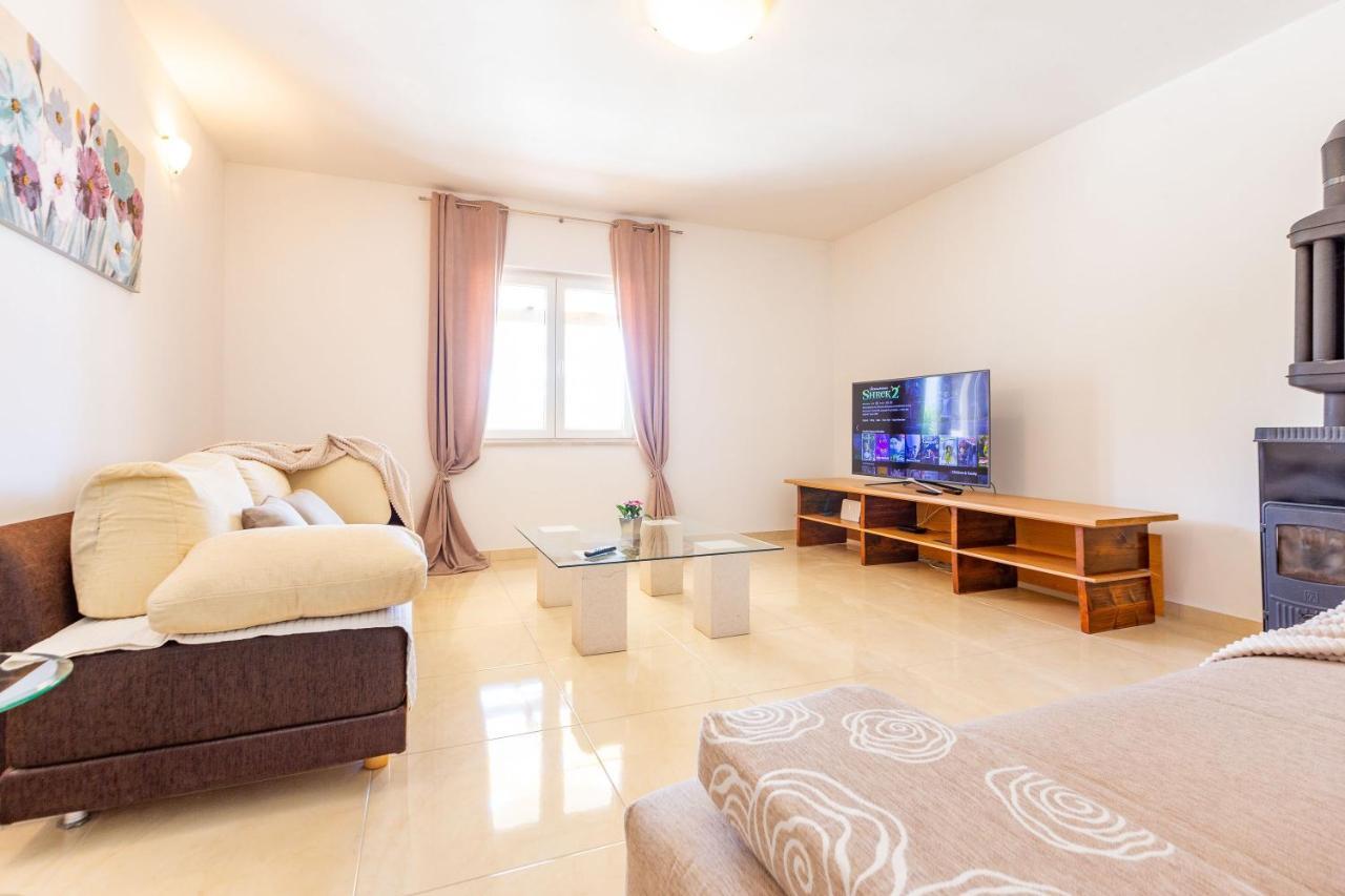 זאדאר Sjor 2 Bdr Apartment W Grill מראה חיצוני תמונה